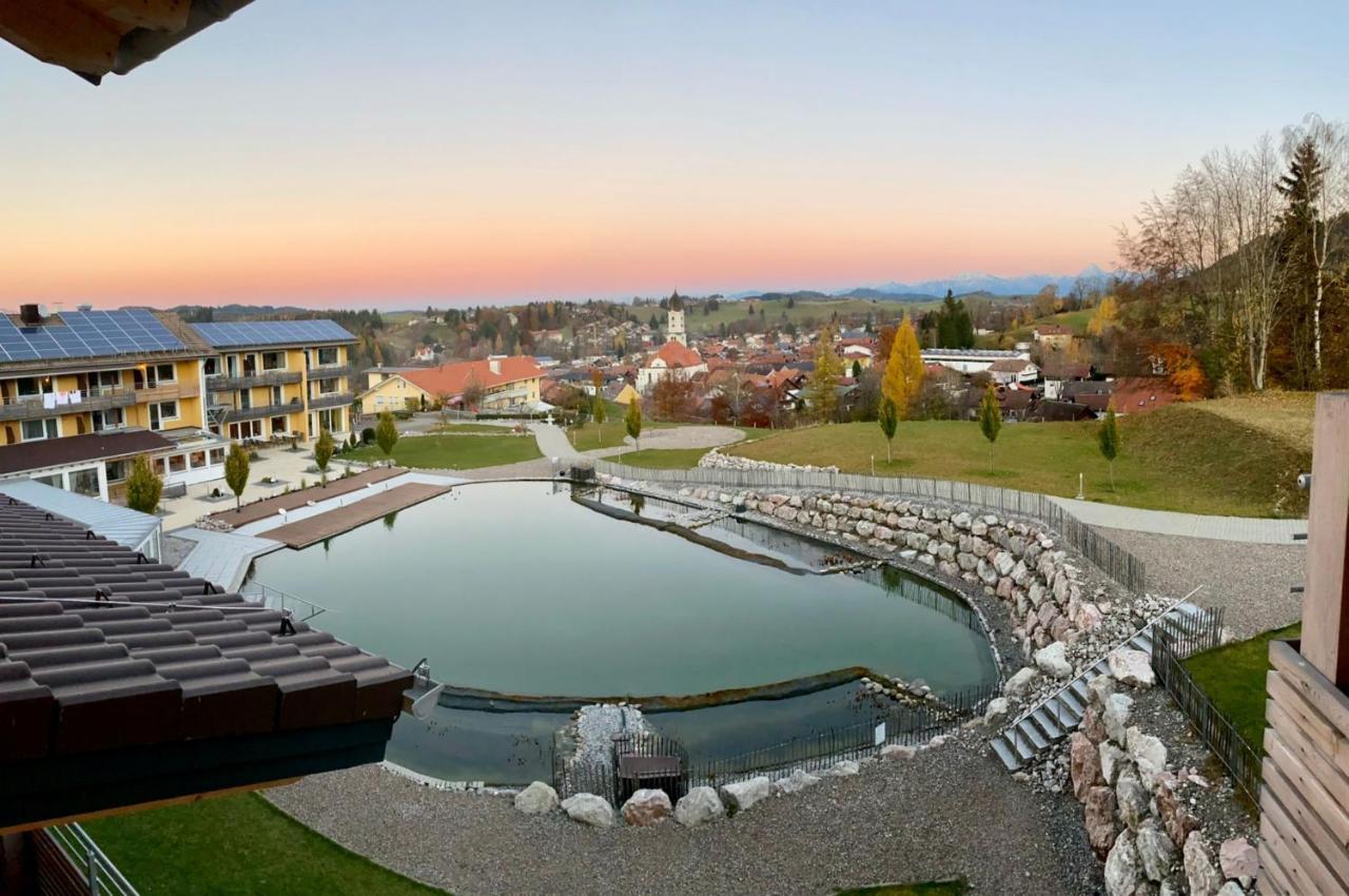 Hotel Nesselwanger Hof Bagian luar foto
