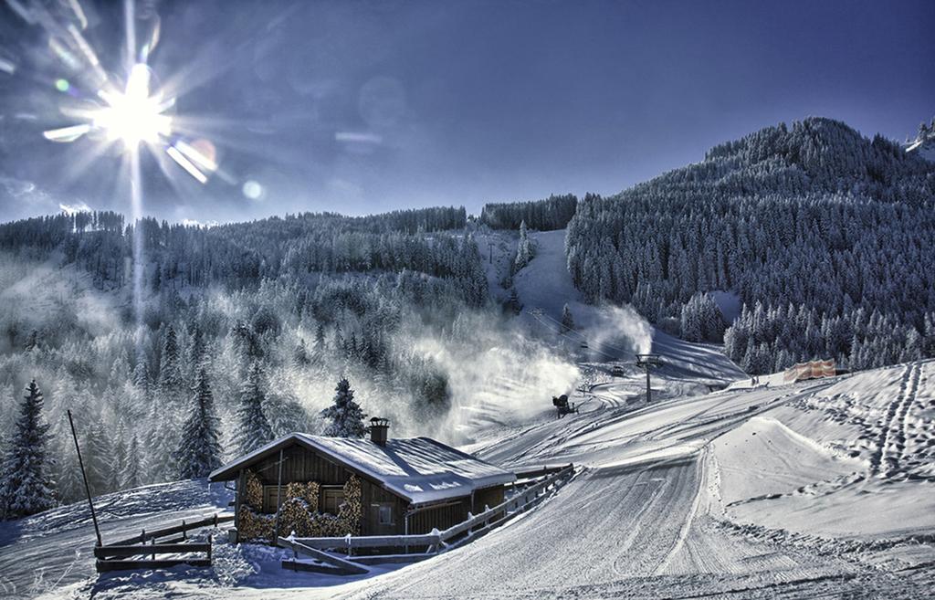 Hotel Nesselwanger Hof Bagian luar foto
