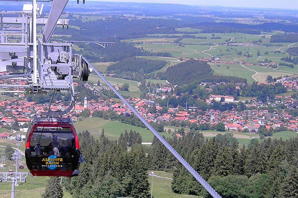 Hotel Nesselwanger Hof Bagian luar foto