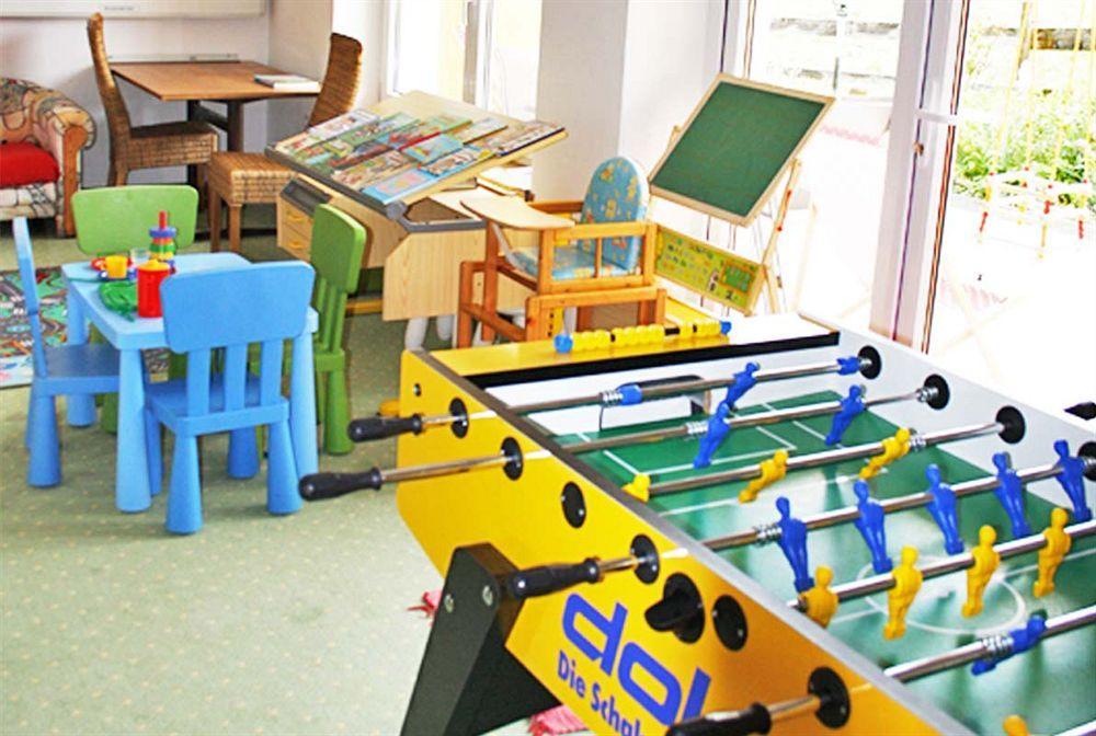 Hotel Nesselwanger Hof Bagian luar foto