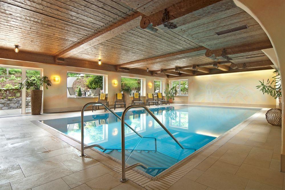Hotel Nesselwanger Hof Bagian luar foto