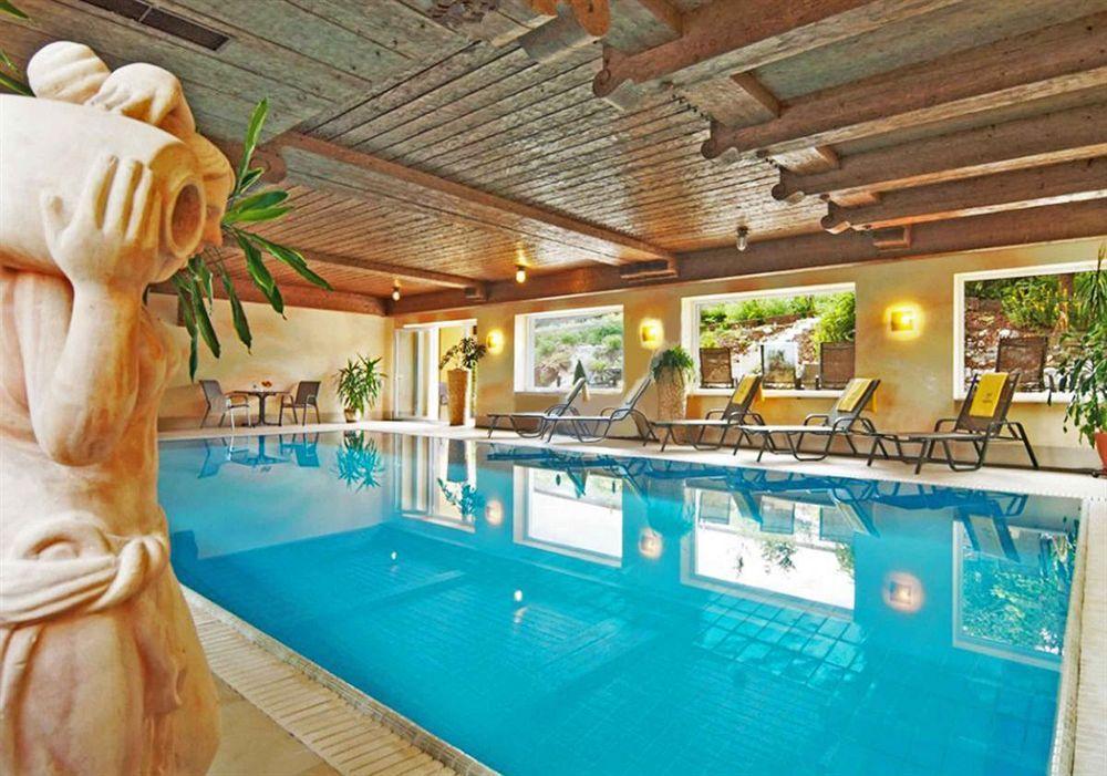 Hotel Nesselwanger Hof Bagian luar foto