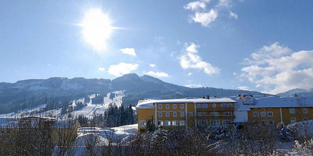 Hotel Nesselwanger Hof Bagian luar foto