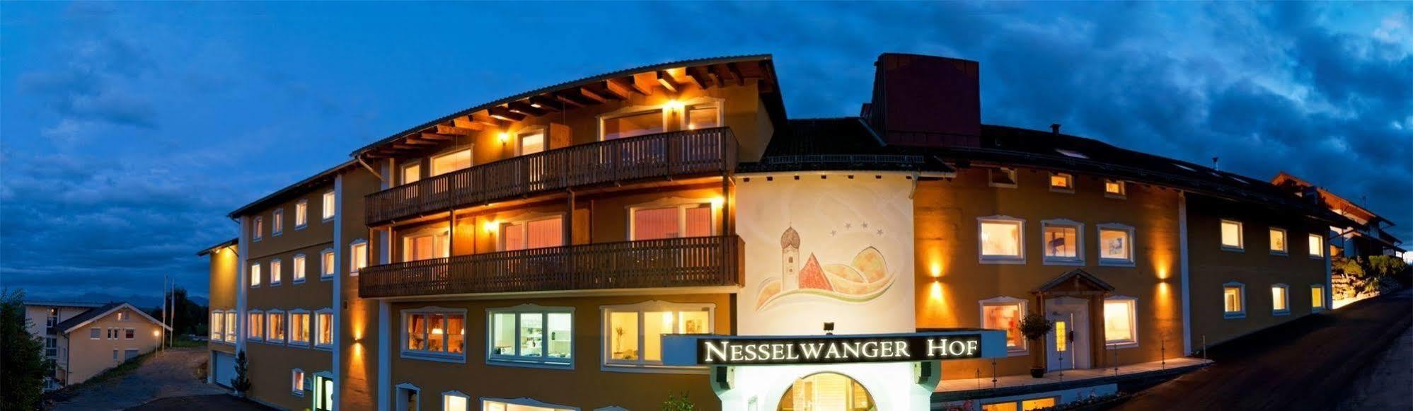 Hotel Nesselwanger Hof Bagian luar foto