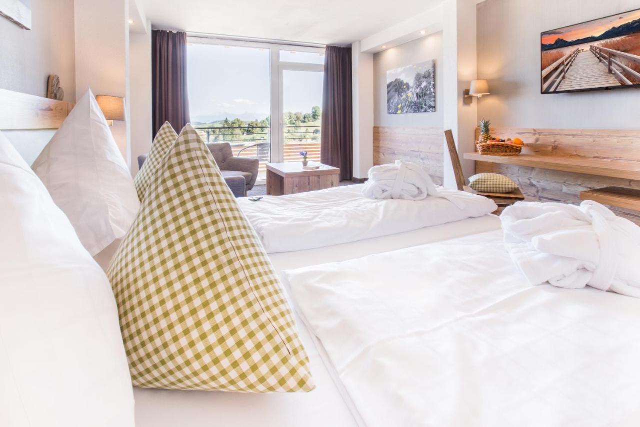 Hotel Nesselwanger Hof Bagian luar foto