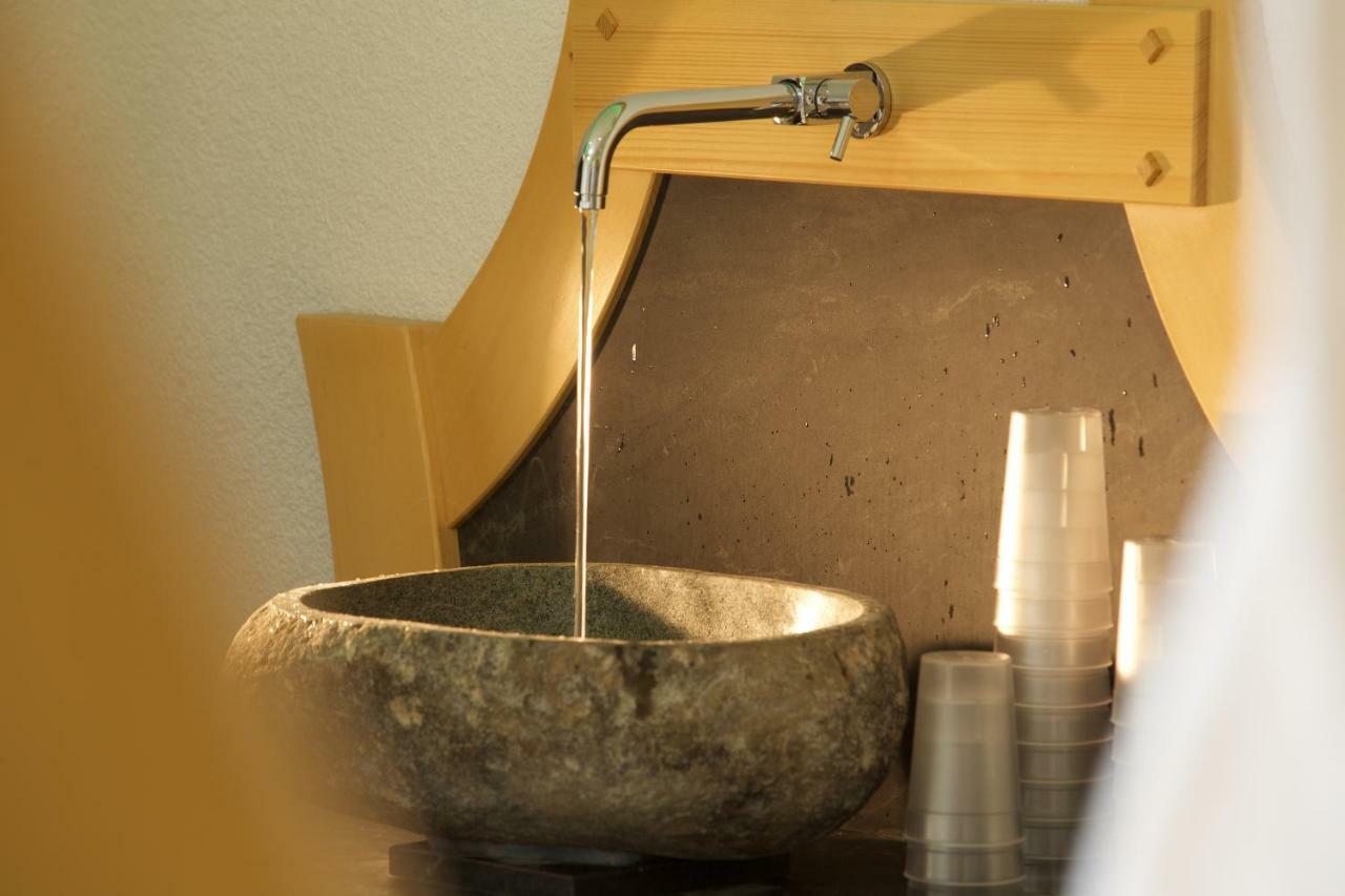 Hotel Nesselwanger Hof Bagian luar foto