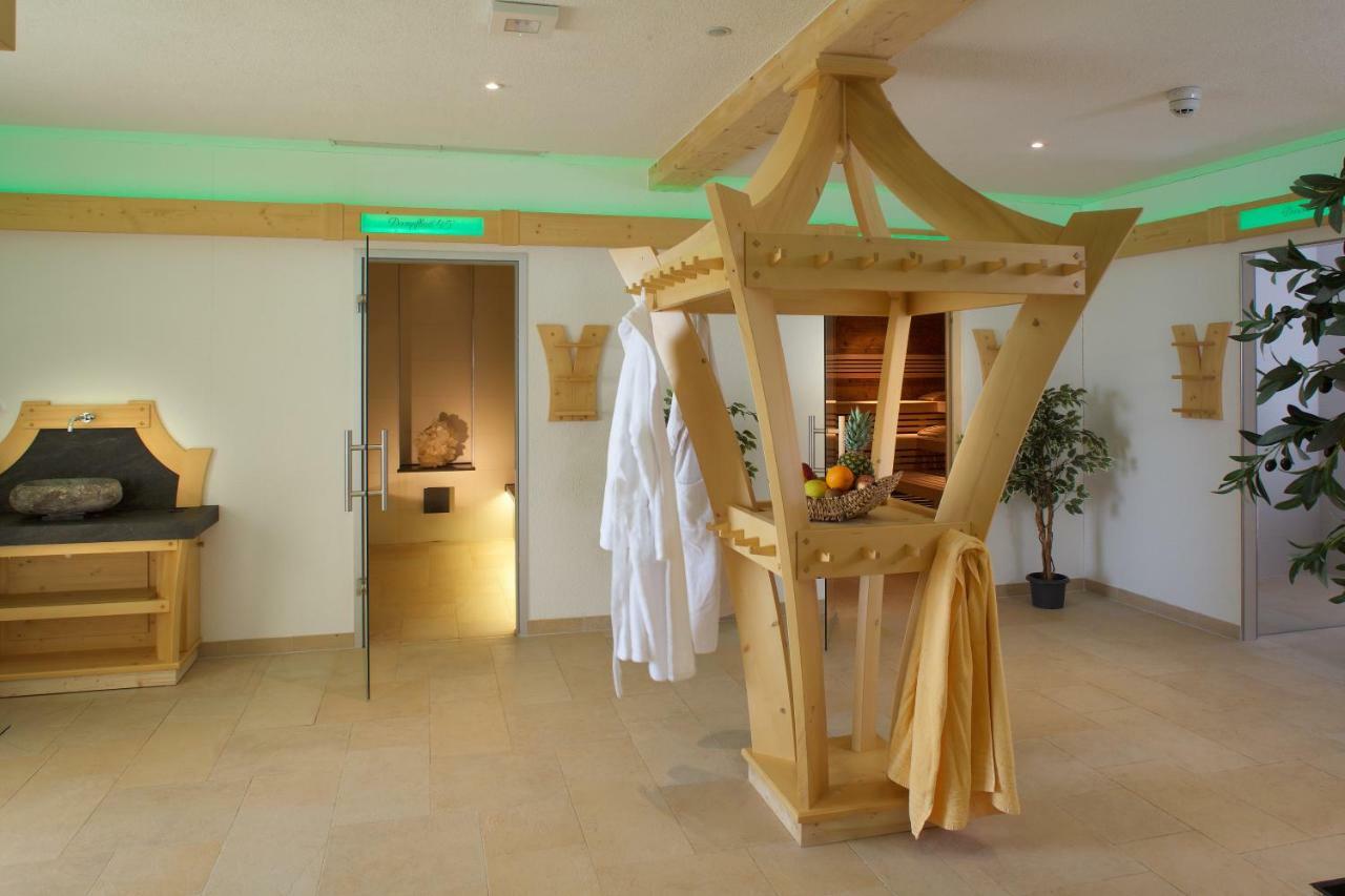 Hotel Nesselwanger Hof Bagian luar foto